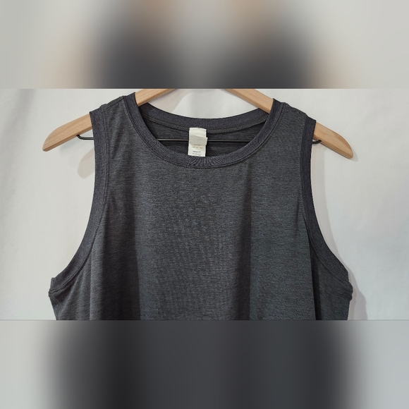 Fleet Feet Womens Performance Tech High Neck Tank Top Size XL Workout Train Run - Picture 6 of 7